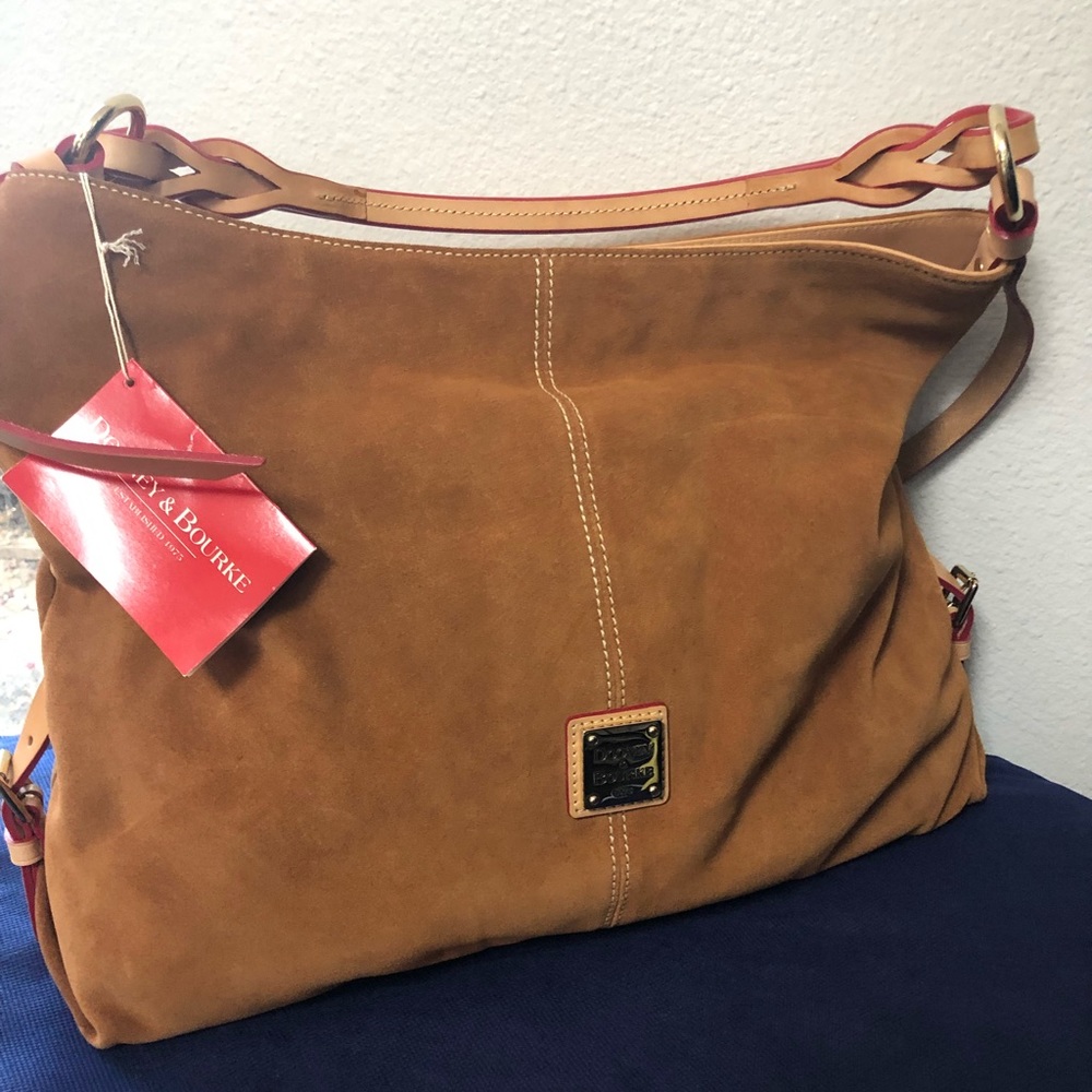 Dooney & Bourke medium size purse